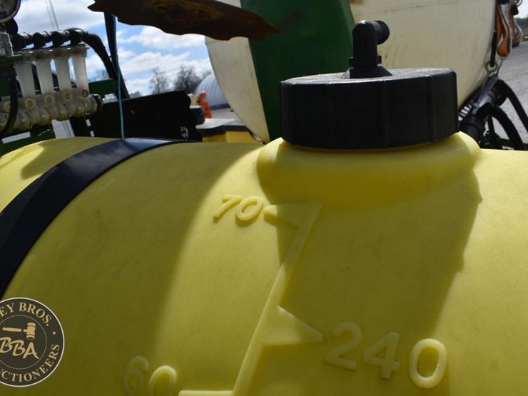 john-deere-7200-image-21