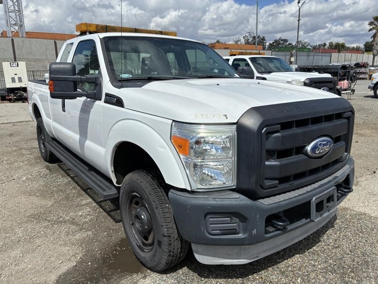 2011-ford-f250-image-2