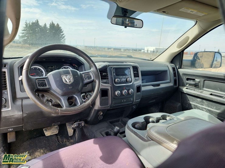 2013-dodge-2500-image-14