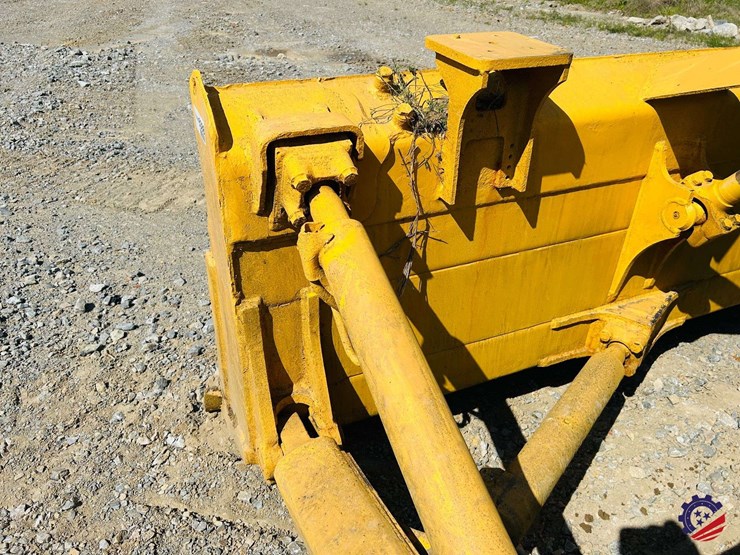 2022-komatsu-d65px-18-image-43