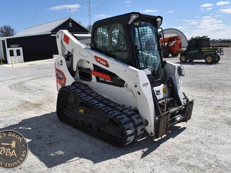 2023-bobcat-t770-image-8