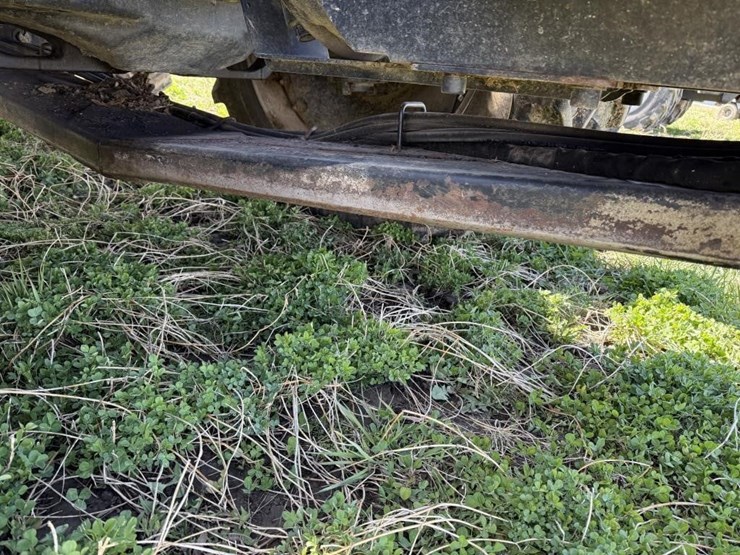 2017-grouser-ag240-image-11