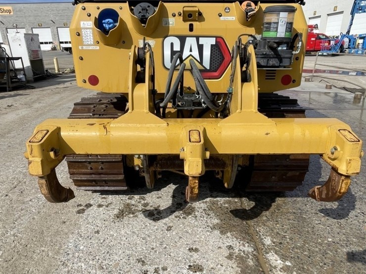 2021-caterpillar-d2-image-22