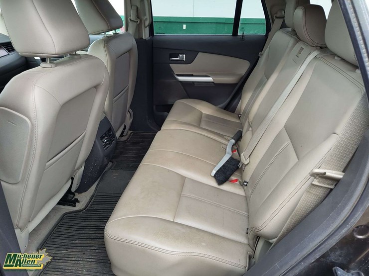 2011-ford-edge-image-14