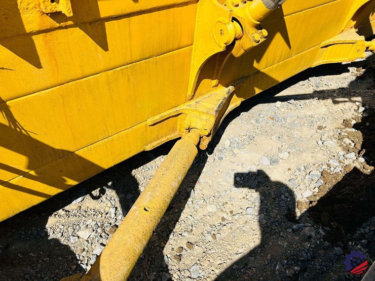 2022-komatsu-d65px-18-image-47