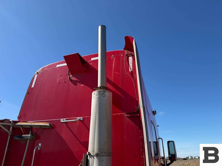 2008-peterbilt-387-image-27