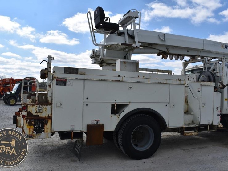 2005-international-durastar-4300-image-6