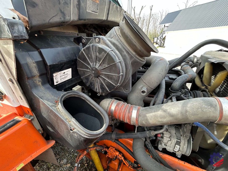 2005-kenworth-t300-image-104