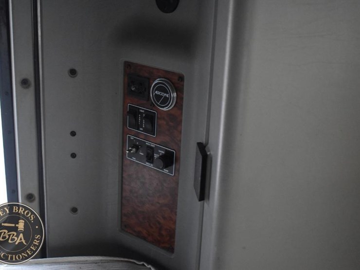 2000-kenworth-t600-image-42