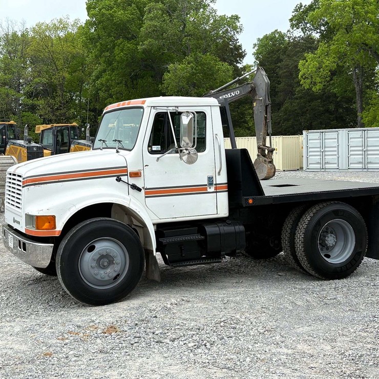 1993 INTERNATIONAL 4700