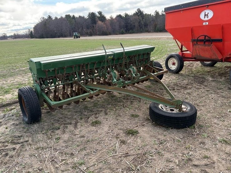 john-deere-10-image-2