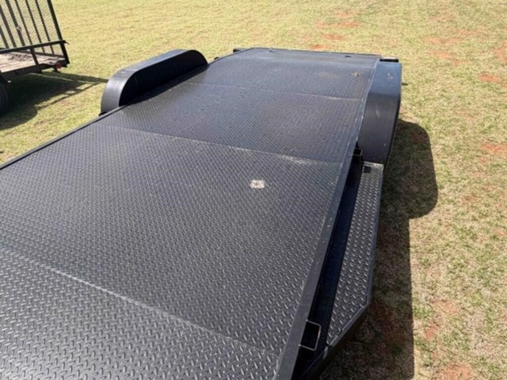 2019-tophat-car-hauler-trailer-image-8