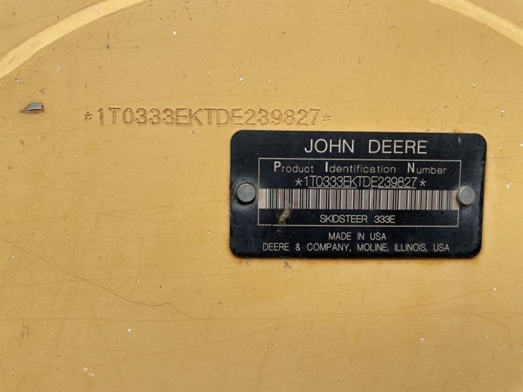 2013-deere-333e-image-33