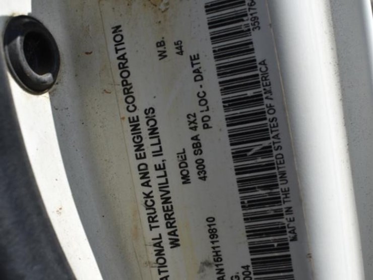 2005-international-durastar-4300-image-38