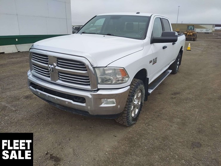 2018-dodge-2500-image-1