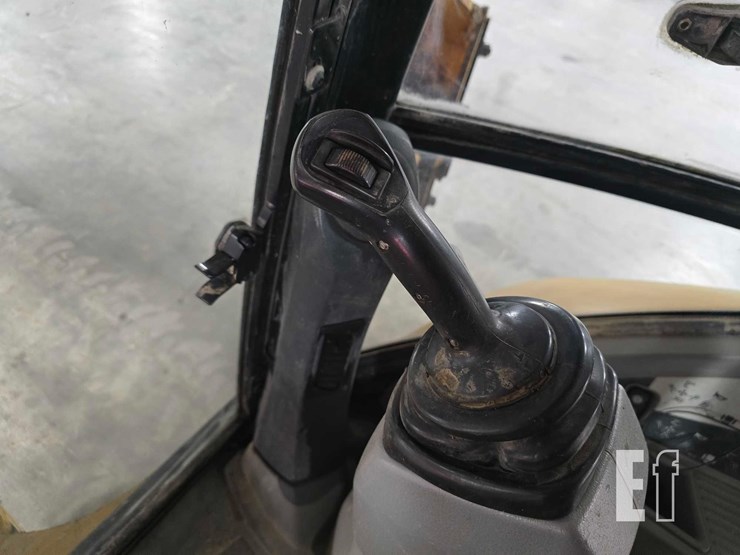 2007-caterpillar-420e-image-29