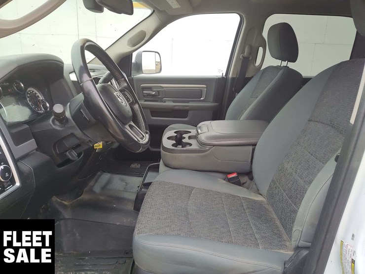 2017-dodge-2500-image-13