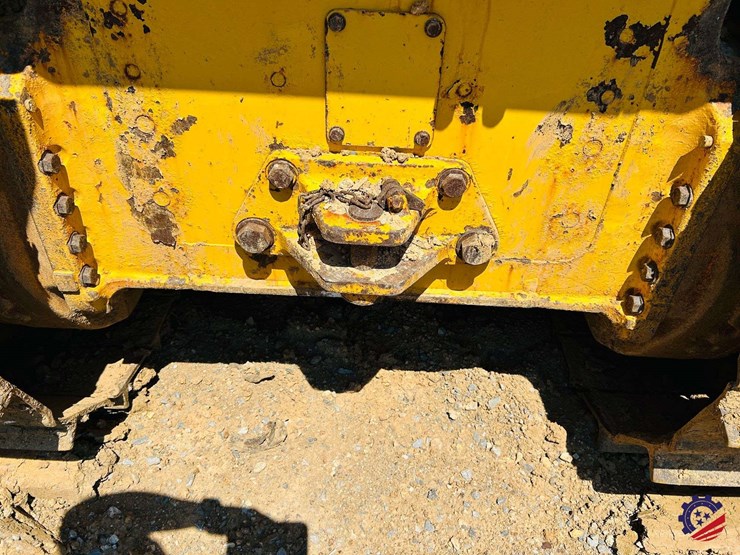 2023-komatsu-d65px-18-image-43