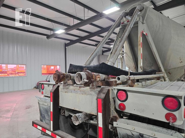 41-foot-tank-trailer-image-9