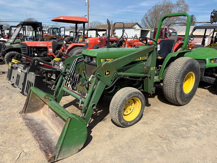 john-deere-750-image-1