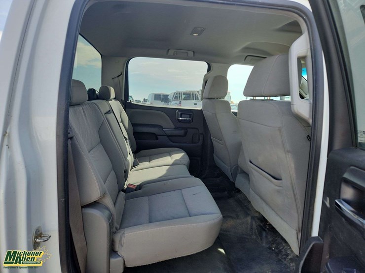 2016-gmc-sierra-2500hd-image-17