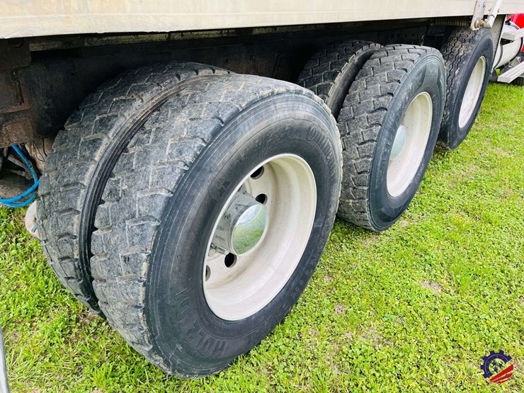 2000-western-star-4900-image-26