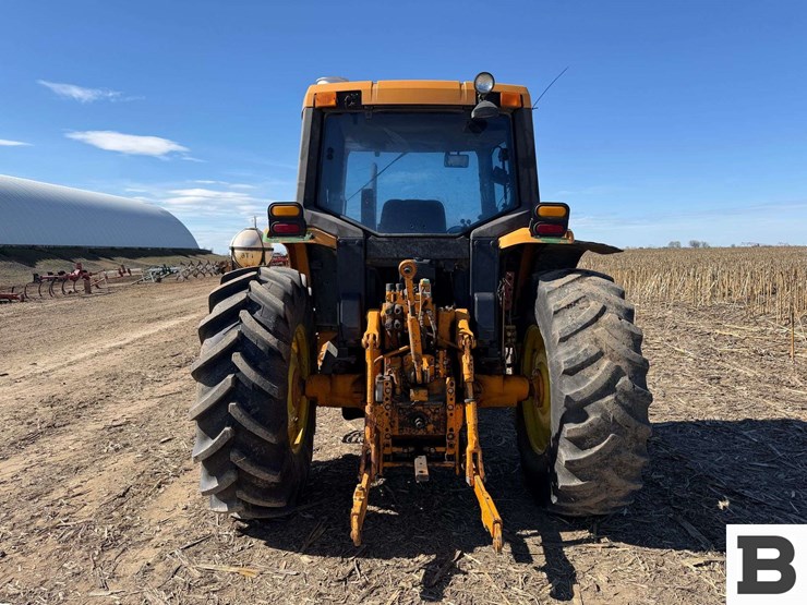 john-deere-tractor-image-4