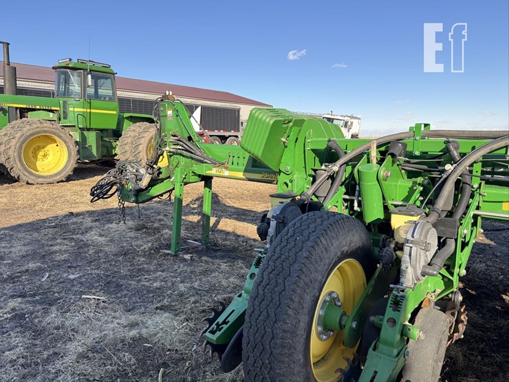 john-deere-1770-image-107