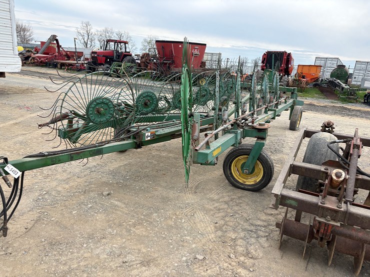 john-deere-704-image-2