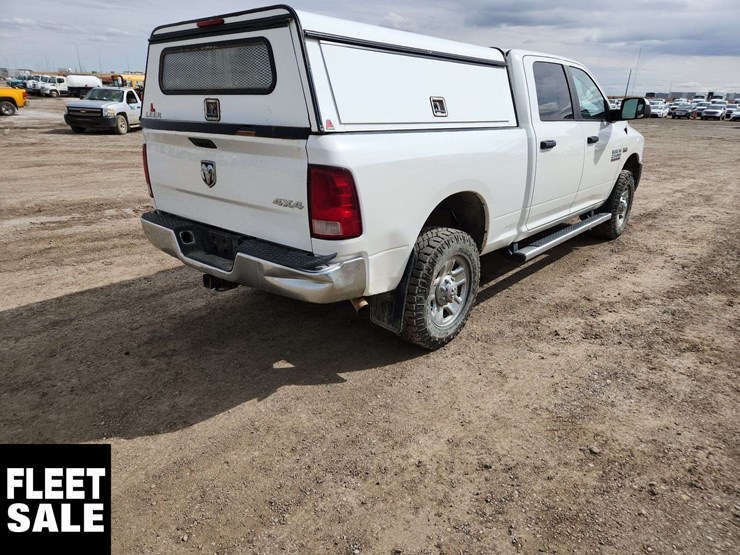 2017-dodge-2500-image-5