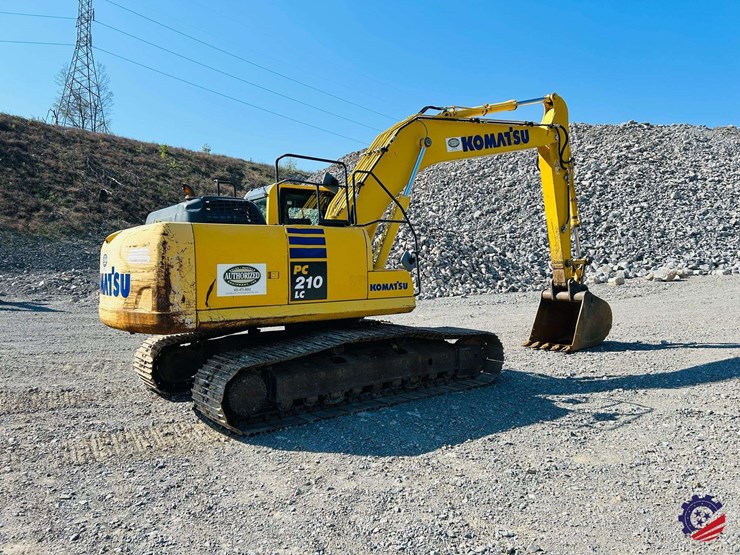2015-komatsu-pc210-lc-image-5