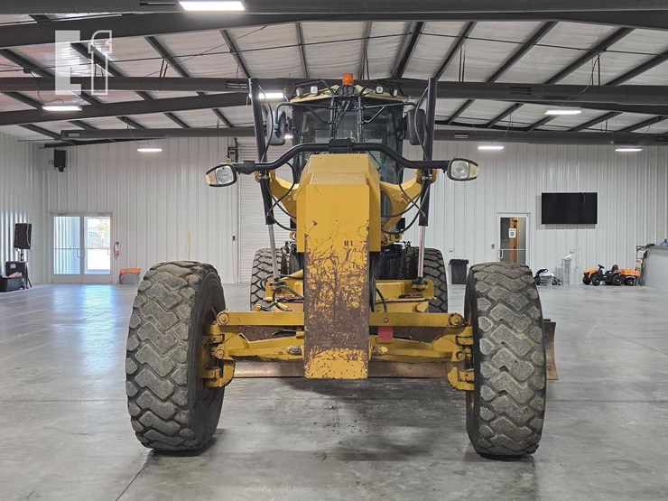 2011-caterpillar-140m2-image-7