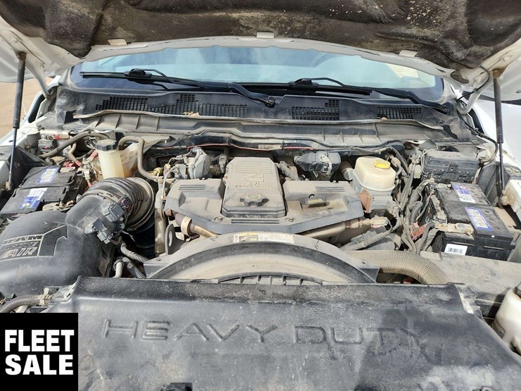 2015-ram-3500-slt-image-27