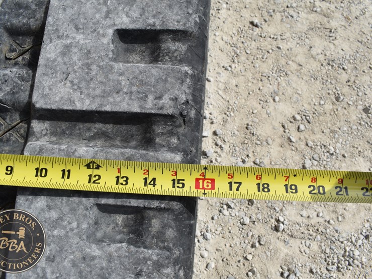 2017-caterpillar-259d-image-21