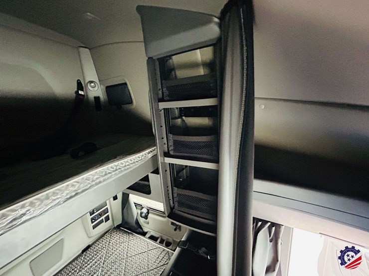 2024-international-lt62f-t/a-truck-tractor-image-89