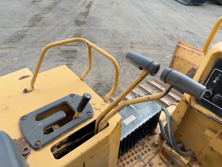 1986-caterpillar-d5h-image-30