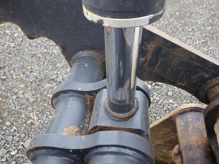 2020-bobcat-e26-image-26