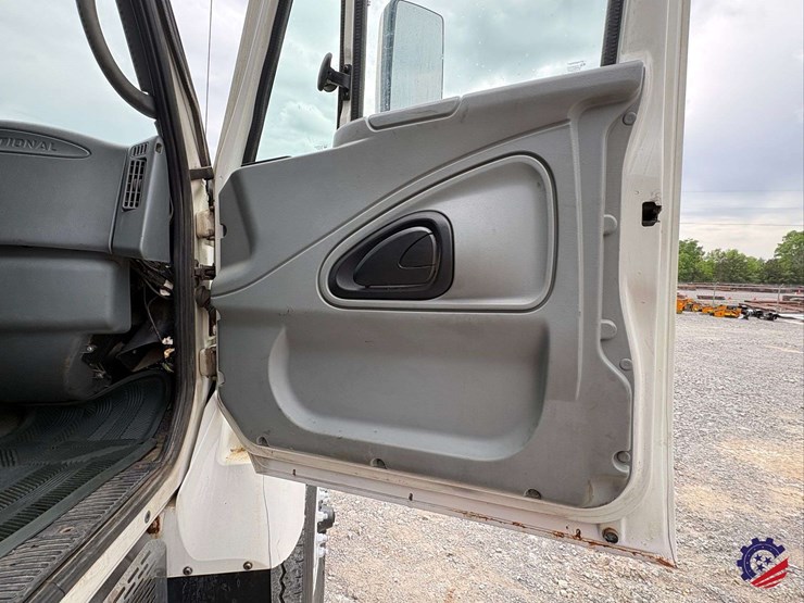 2007-international-sf525-t/a-dump-truck-image-58