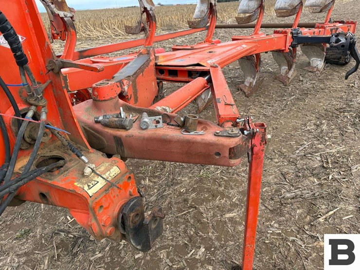 kuhn-multi-master-100dl-6-bottom-plow-image-11