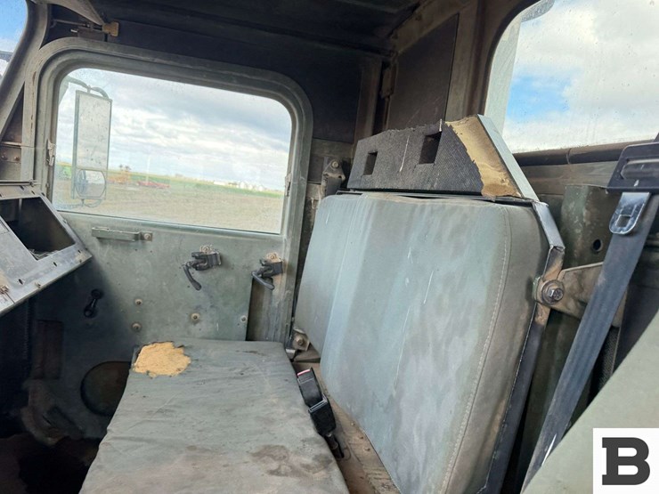 2002-oshkosh-mk23-image-56