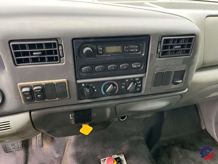 2006-ford-f750-image-57