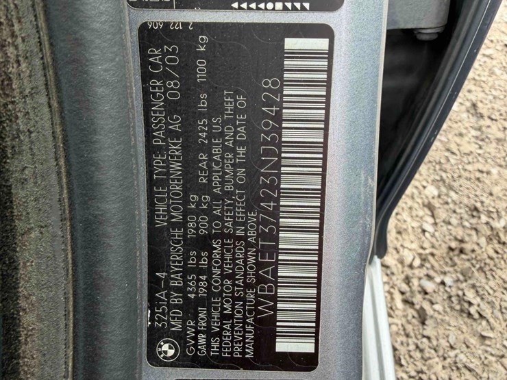 2003-bmw-325i-image-18