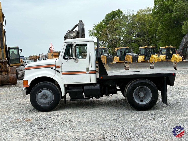 1993-international-4700-image-2