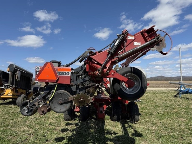 2008-case-ih-1200-image-13