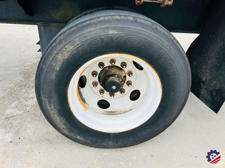 utility-flatbed-image-32