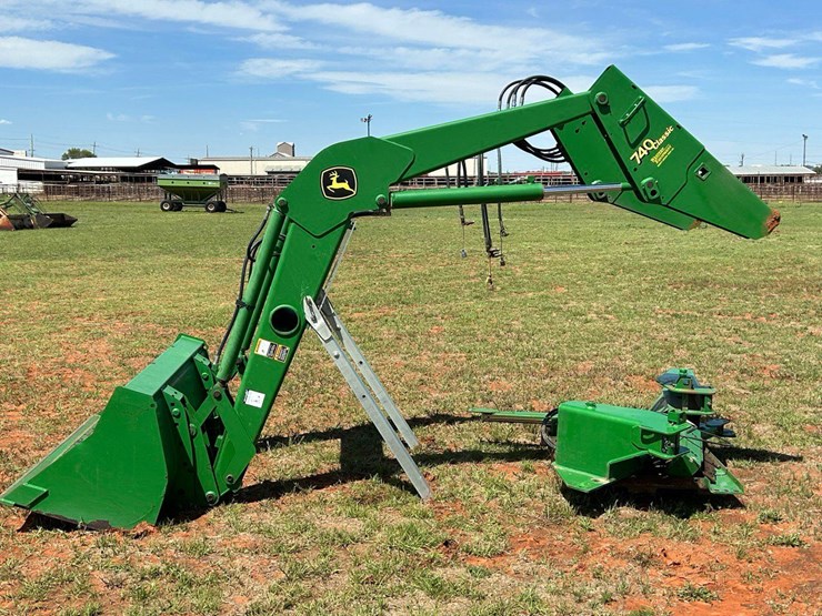 john-deere-740-image-2
