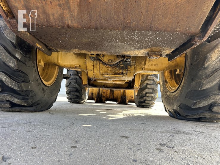 2000-caterpillar-938g-image-24