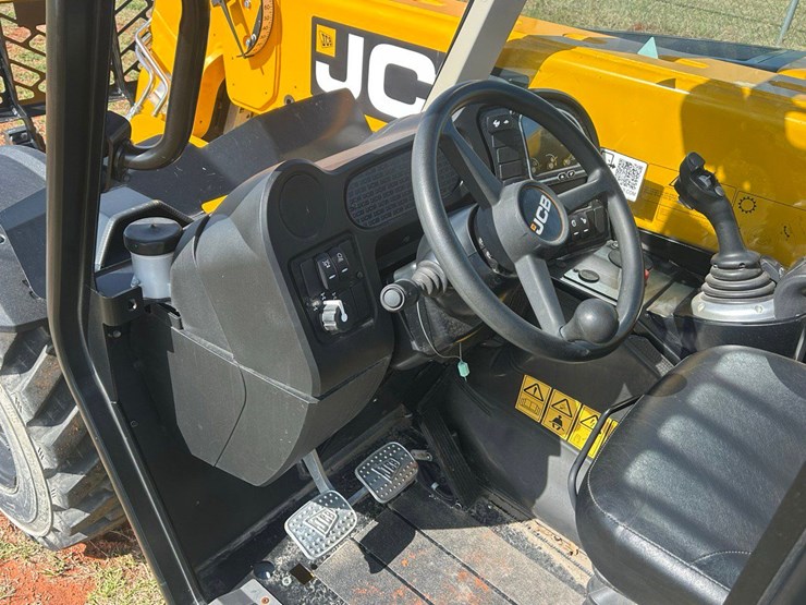 2024-jcb-505-20-image-10
