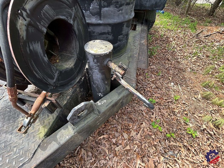 fuel-&-lube-truck-image-23