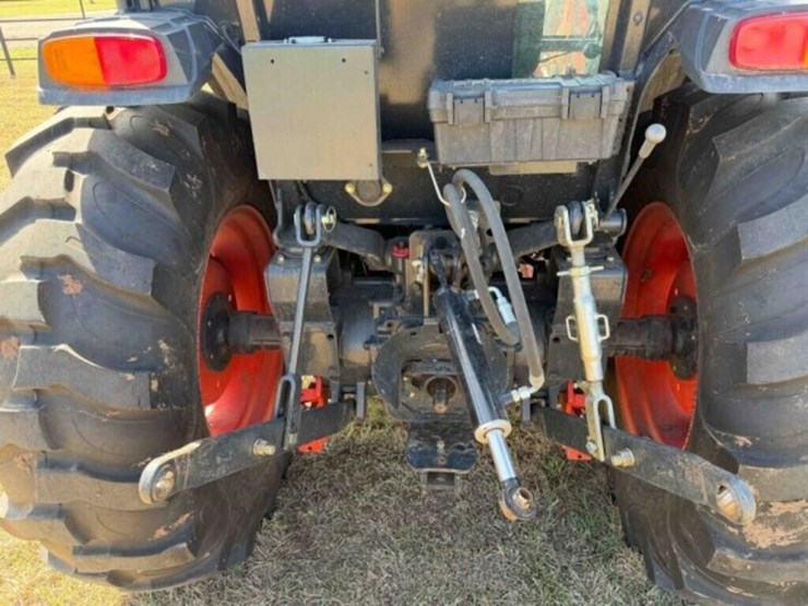 2018-kioti-dk4210-se-tractor-image-11